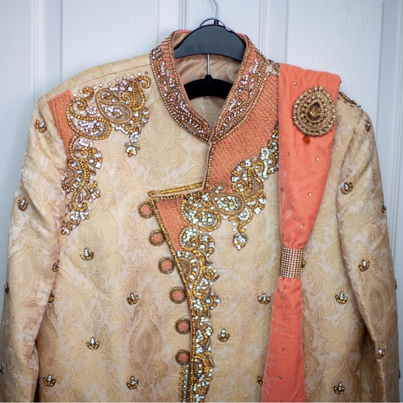 Sherwani Indian outfit - Picture 9 of 9
